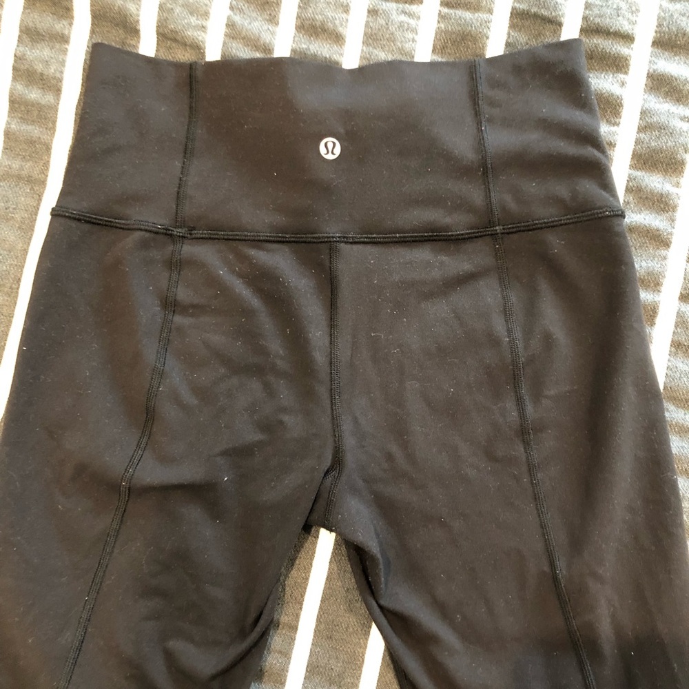 Lululemon black yoga pant